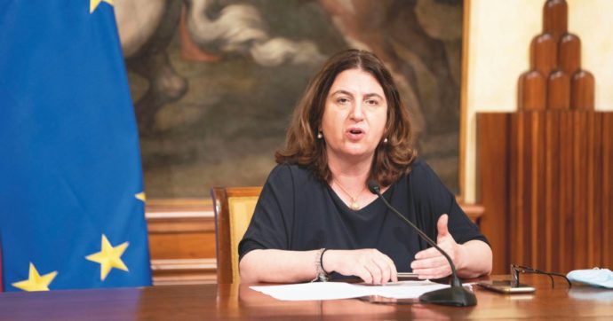 Catalfo: “Subito salario minimo anche qui: 9 euro l’ora vanno bene”