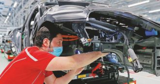 Copertina di Addio a diesel e benzina. Intanto frana il Green deal