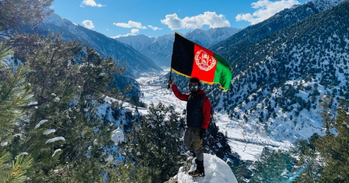 Afghanistan, la storia dell’alpinista che sogna di essere il “primo” sul K2. E la comunità di scalatori e scalatrici che vuole riscattare il Paese