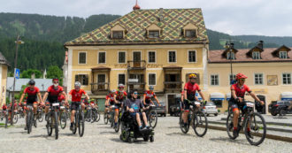 Copertina di Dolomiti for Duchenne, dal 16 al 19 giugno l’evento in mountain bike tra le montagne per raccogliere fondi per la ricerca scientifica