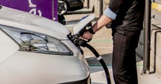 Copertina di L’elettrico è il “domani”. Il problema resta il “come”