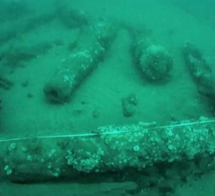 Scoperto il relitto di una storica nave del XVII secolo affondata al largo della costa di Norfolk: a bordo c’era il futuro re Giacomo II – Video