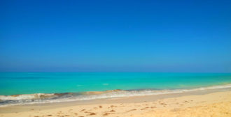 Copertina di El Alamein e Alessandria, l’Egitto turistico tra resort e turismo alternativo