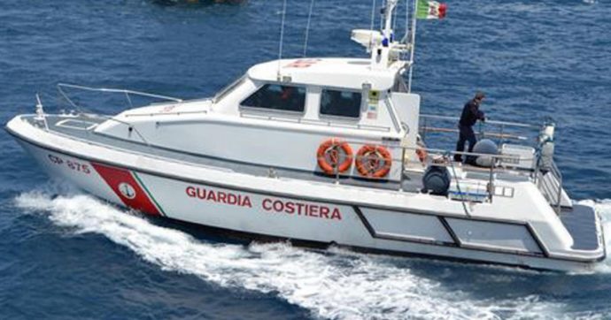 Bimba muore annegata in mare: si era persa