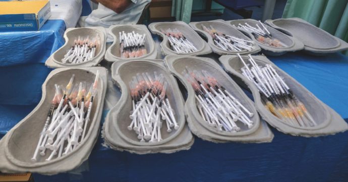 “Sono esentata dal vaccino, però mi multano e vessano lo stesso”