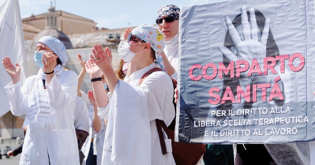 Sotto la sabbia c’è un mondo bellissimo, lontano da tutto: anche dai no vax!