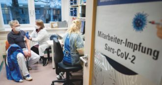 Copertina di Anche in Germania scoppia l’ondata estiva. E il 22% dei tedeschi non si è mai vaccinato