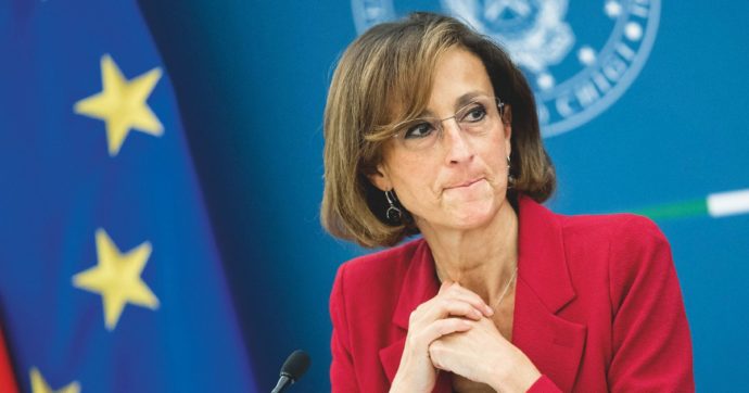 Manette, in aula la farsa della destra divisa in tre