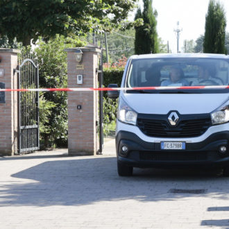 Copertina di Femminicidi, l’avvocata: “Non bastano poche ore per formare i magistrati”