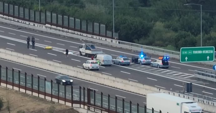 Milano, tir pirata travolge e uccide due persone sulla tangenziale: arrestato il camionista che si era dato alla fuga