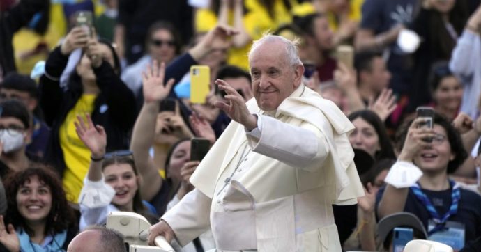 Castità: il richiamo del Papa non lo rende più credibile agli occhi dei giovani