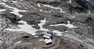 Copertina di Clima, l’agonia del ghiacciaio Indren nelle immagini dal drone. Le Alpi sono già in una situazione da estate inoltrata: caldo e siccità