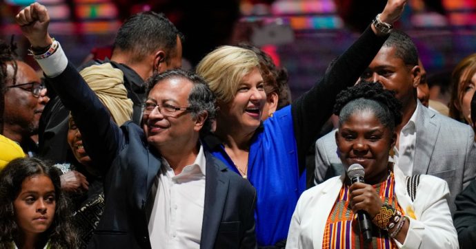 Gustavo Petro: l’economista 62enne, ex guerrigliero e sindaco di Bogotà, oggi primo presidente di sinistra della Colombia