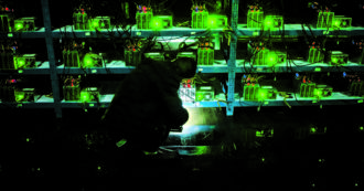 Copertina di Il Bitcoin vale meno del suo costo di produzione: a rischio la sicurezza della rete