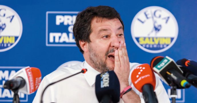 Copertina di Salvini teme imboscate: “Mi colpiranno come ha fatto Di Maio nei 5S”