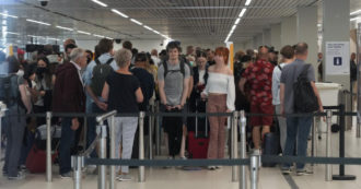 The holiday arrives and the flight disappears, a summer trip for thousands of passengers.  Companies and airports that suffer from a shortage of employees