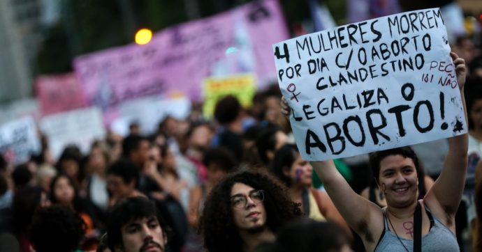 Brasile, una giudice nega a una bambina di 11 anni vittima di stupro la possibilità di abortire
