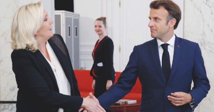 Copertina di Macron, una porta in faccia anche dai Les Républicains