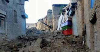 Copertina di Terremoto in Afghanistan, scossa di magnitudo 5.9 al confine con il Pakistan: “Almeno 1000 morti e 1500 persone ferite”