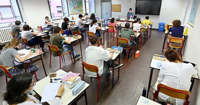 Maturità 2025, i consigli degli scrittori: “Non scrivete per compiacere i commissari. E il voto non è un giudizio su chi siete”