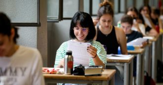 Copertina di Esame di Maturità, ottime tracce: la scuola italiana è migliore della politica e della società