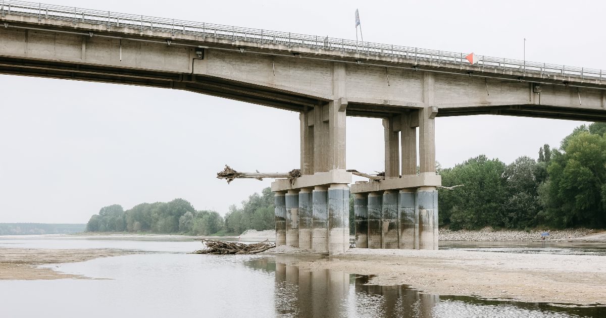 Siccità, gli effetti sulla produzione di energia elettrica: nel bacino del Po impianti chiusi o limitati e mini-centrali a -90%. Gli altri casi, dalla Liguria alla Val d’Aosta