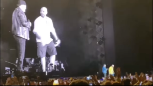 Copertina di Checco Zalone sale a sorpresa sul palco durante il concerto di Vasco Rossi a Bari: il pubblico in visibilio