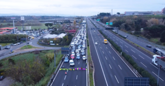 Copertina di Ultima generazione: “Vogliamo mettere alle strette la politica sul clima”