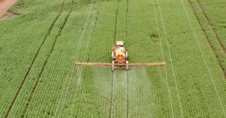 Copertina di “Pesticidi: un’ipocrisia europea?”. Su Arte Tv il documentario sul Brasile, dove i grandi gruppi fanno affari con le agrotossine vietate
