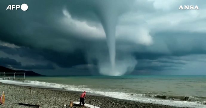 Veliero affondato, il meteorologo: “Il Tirreno ad agosto è una bomba, difficile prevedere esplosione. Cambiamo parametri di prudenza”