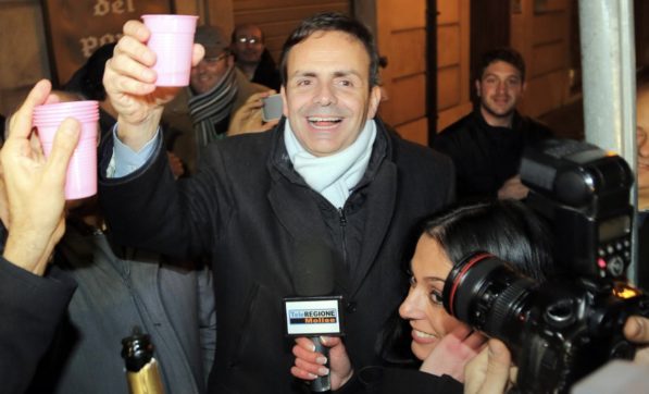 Molise, la ‘cena con ricatto’ era un’invenzione. Giornalista e pm assolti, l’ex governatore Frattura finisce a processo per calunnia