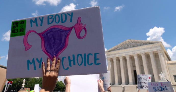 Legge 194 ancora sotto attacco: ogni donna ha il diritto di accedere a un aborto sicuro
