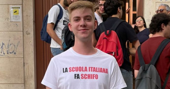 ‘La scuola italiana fa schifo’ e gli adulti a condannarlo. A me fanno schifo loro