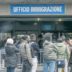 Copertina di Migranti in coda per giorni per chiedere asilo, condannata la Questura di Torino: “Organizzazione discriminatoria”