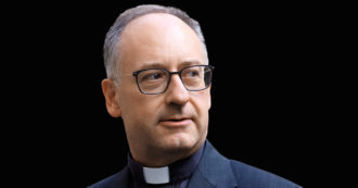 Copertina di Bergoglio fustiga le potenze “imperialiste”: guai a umiliare la Russia