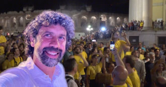 Damiano Tommasi è il nuovo sindaco di Verona: “Abbiamo scritto una pagina nella storia”. Il video racconto della notte elettorale