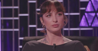 Copertina di Inappetenza, ecco cos’è: diagnosi e cura. Il caso di Ema Stokholma che “deve mettere la sveglia per ricordarsi di mangiare”