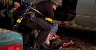 Copertina di A Dnipro, sotto i razzi russi che colpiscono obiettivi civili