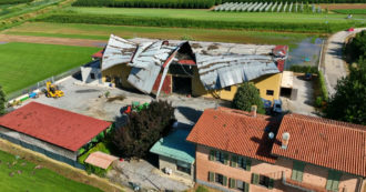 Copertina di Temporale e vento nel Cuneese, ad Alba scoperchiato il tetto di un capannone – Video