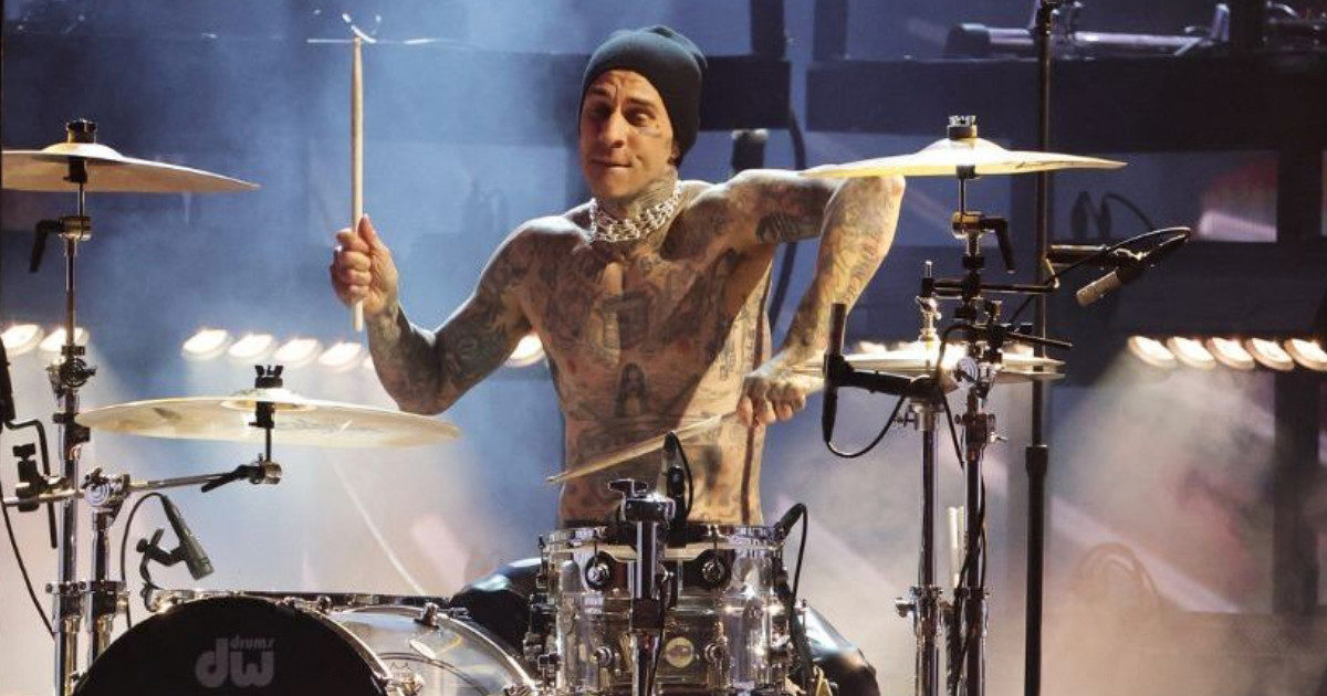 Travis Barker ricoverato per pancreatite dopo una colonscopia: com’è possibile? Lo spiega il professor Falconi del San Raffaele