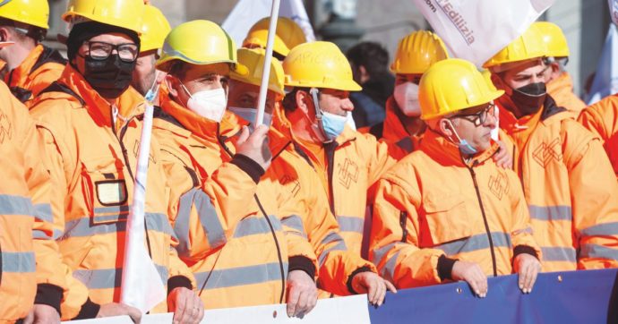 Si ferma il lavoro: giù gli occupati