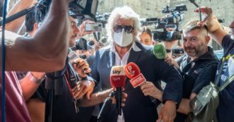 Beppe Grillo pubblica un post sul blog contro i traditori: “Quelli dei benefattori i più ferali. Si sentono eroi, ma non agli occhi dei leali”
