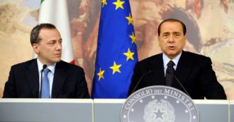 Copertina di Elio Vito: “Trent’anni con B. Poi con Twitter ho cambiato vita”