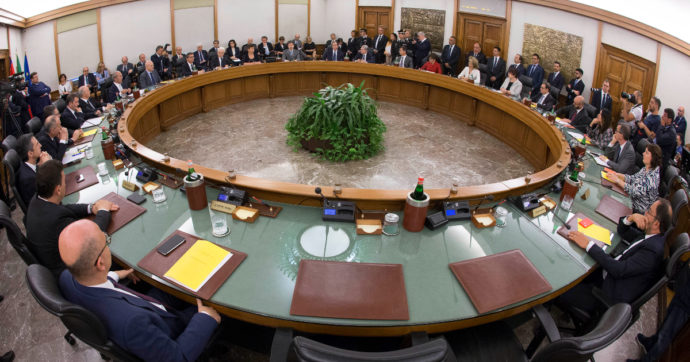 Elezioni Csm, il comitato dei magistrati anti-correnti candida 11 colleghi selezionati con il sorteggio: “Da noi una battaglia di principio”