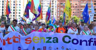 Copertina di Milano Pride, migliaia alla manifestazione per i diritti Lgbtqi+: la diretta del corteo