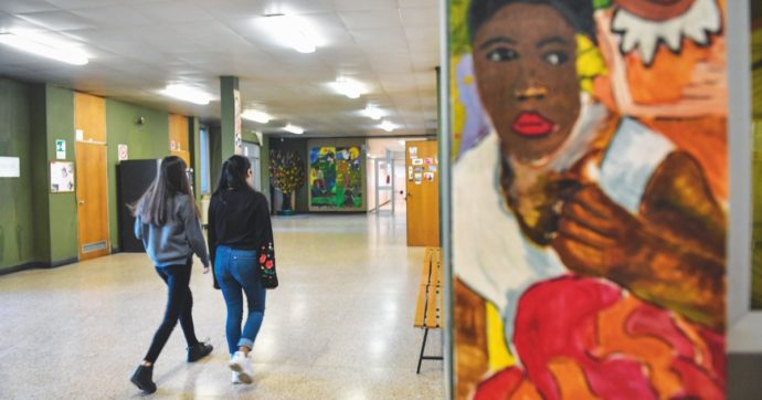 La  “Distruzione pubblica” e il ridicolo concetto di arte