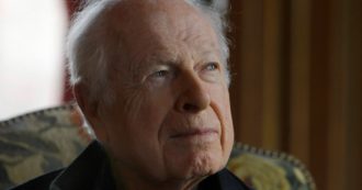 Peter Brook morto, gli allestimenti spregiudicati di Shakespeare e le urla del Re Lear: chi era il maestro del teatro che spezzò la convenzionalità