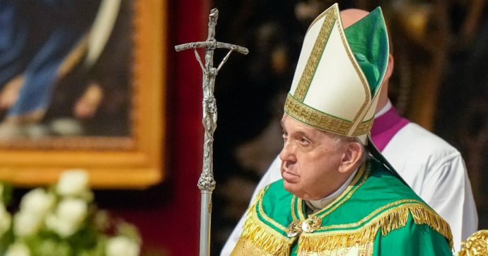Papa Francesco: “Dimettermi? Non mi è mai passato per la testa. Non ho un cancro e vorrei andare in Ucraina e a Mosca”