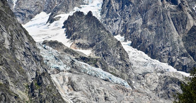 Qual è la situazione dei ghiacciai in Italia: sono oltre 900, in tre decenni area ridotta del 40%. Wwf: “Molti spariranno in 20-30 anni”