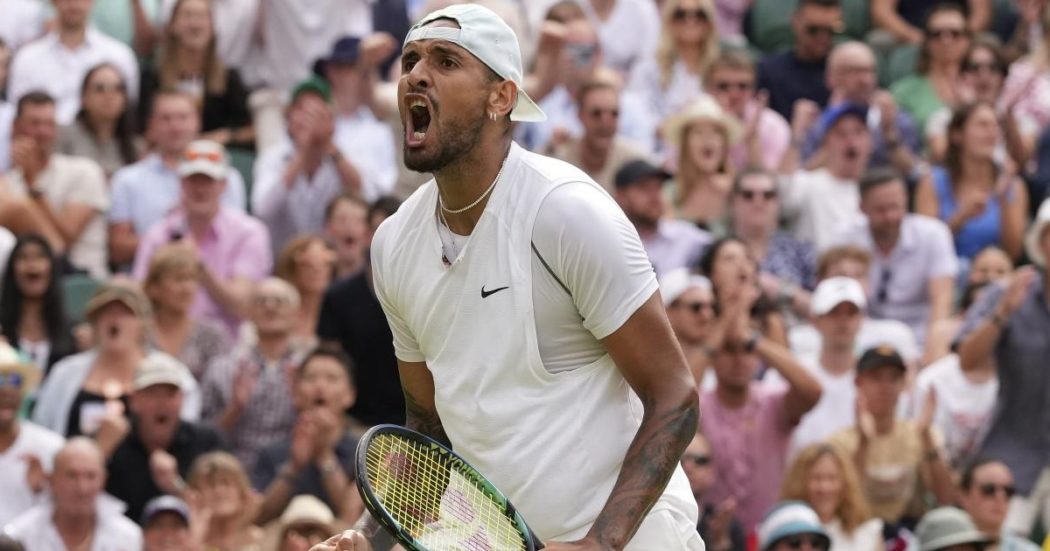 https://st.ilfattoquotidiano.it/wp-content/uploads/2022/07/05/Kyrgios-1050x551.jpg